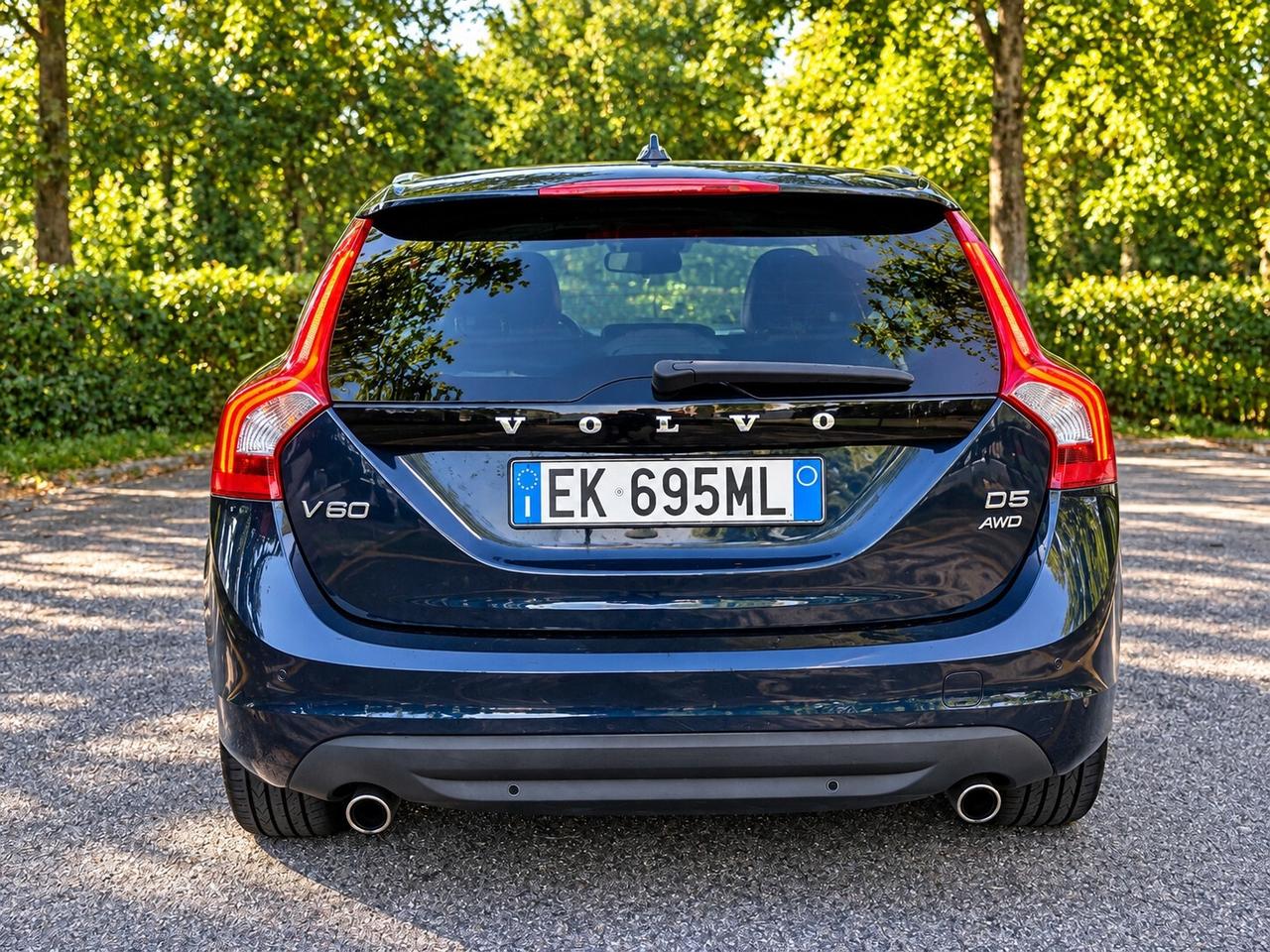 Volvo V60 D5 AWD Geartronic Summum 215 CV – Automatica 4x4 Tetto Apribile