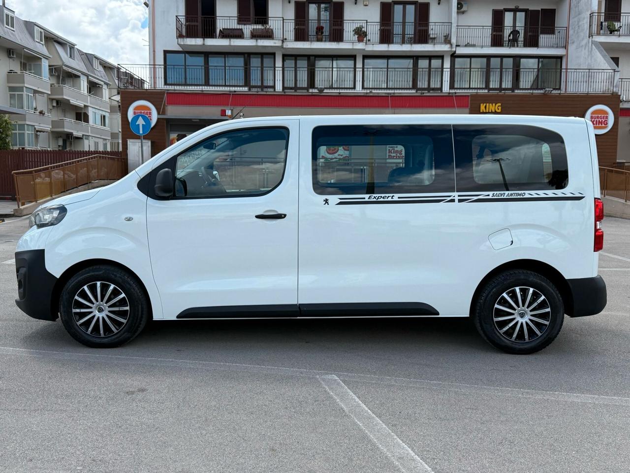 Peugeot Expert 9 posti euro 6b