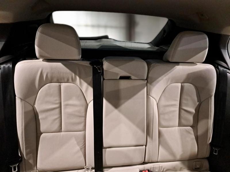 VOLVO XC40 T5 PLUG-IN HYBRID AUTO RECH INSCRIP EXPR 5 PORTE SUV