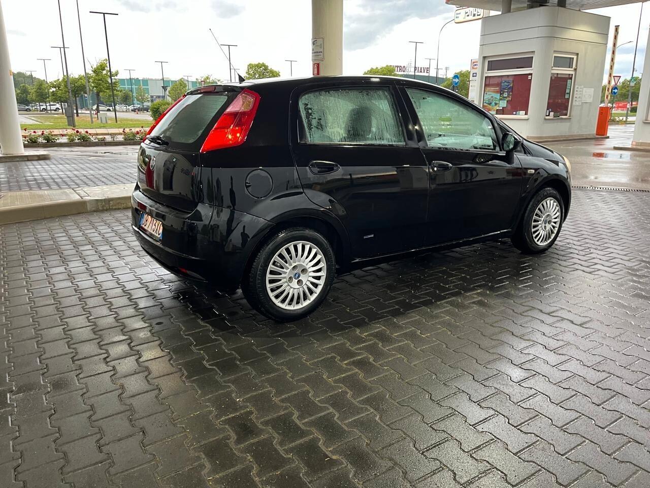 Fiat Grande Punto 1.2 5 porte Dynamic neopatentai