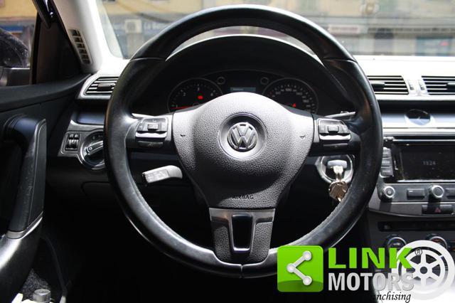 VOLKSWAGEN Passat Var. 2.0 TDI Highline Blue M.Tech.