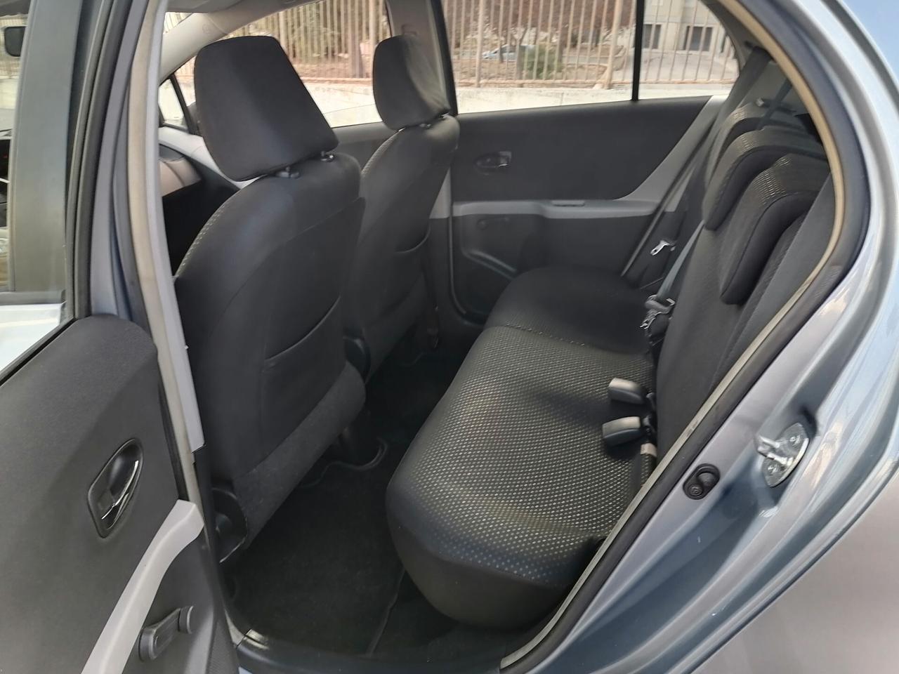 Toyota Yaris 1.4 D-4D DPF 5 porte 2011