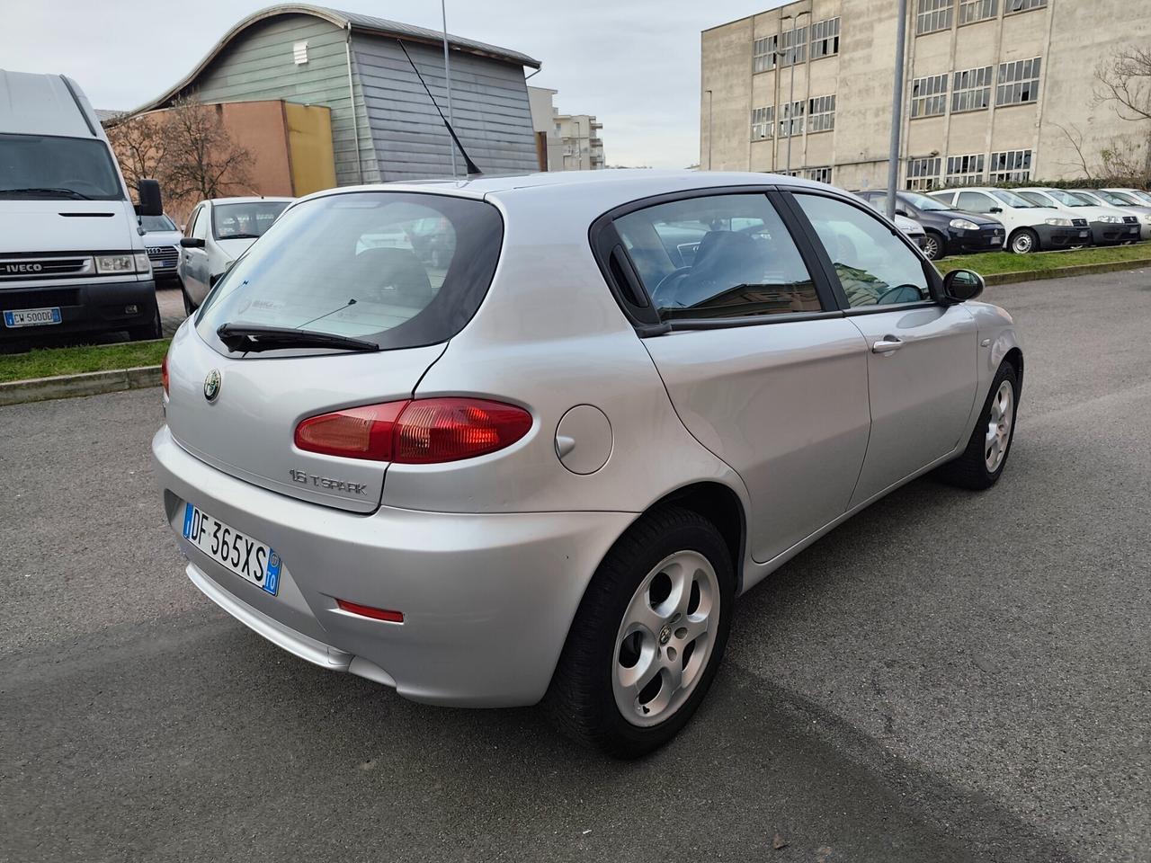 Alfa Romeo 147 1.6 Benz euro 4 5 porte Black Line