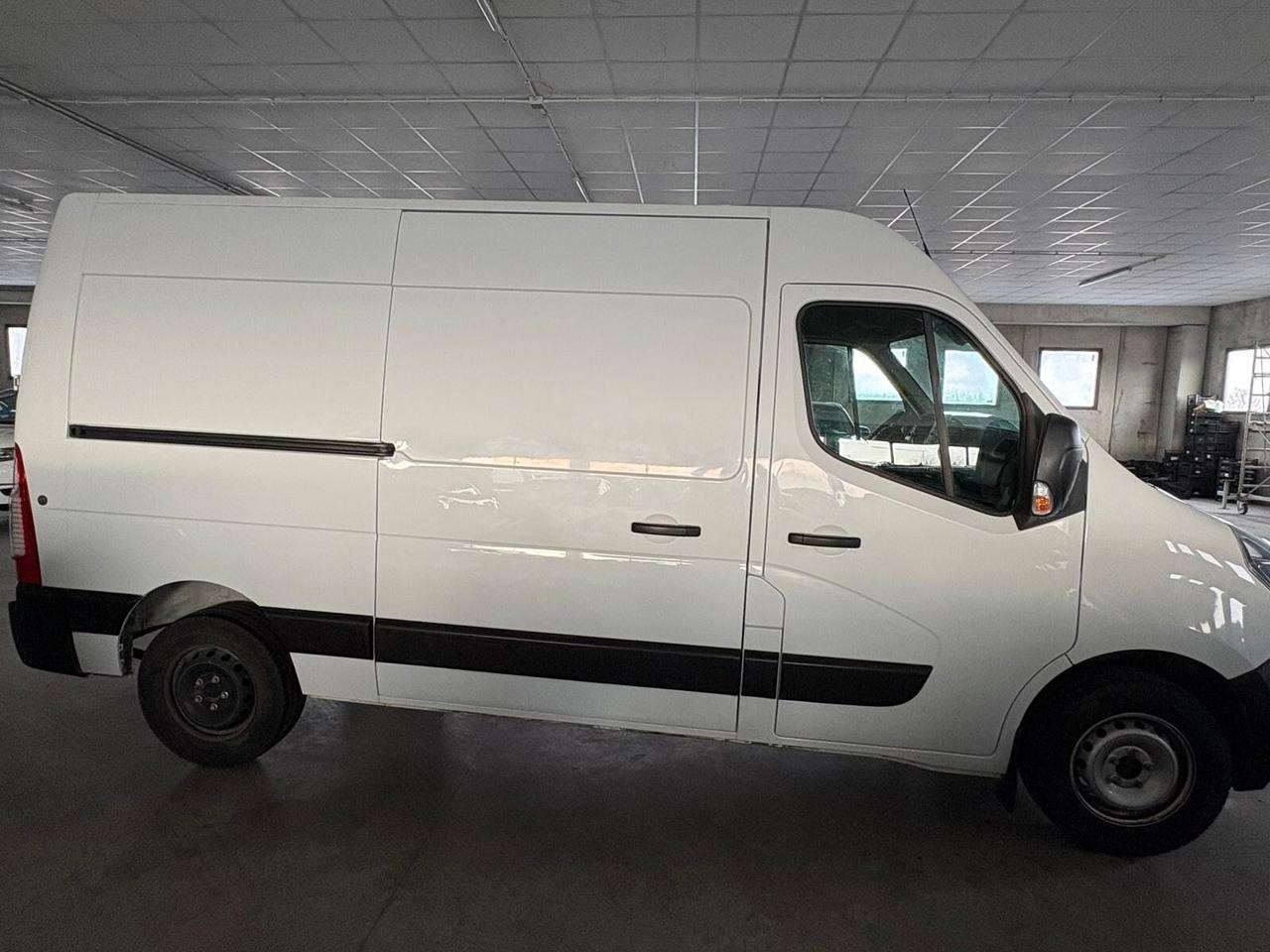 Opel Movano 35 2.3 Turbo D 135CV PM-TA FWD Furgone SPOTICAR