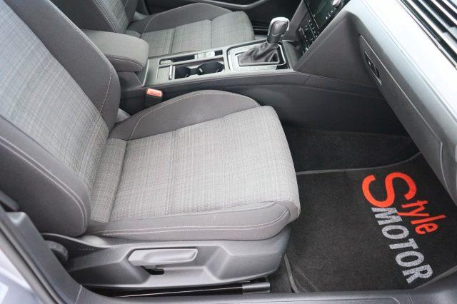 VOLKSWAGEN Passat Variant 2.0 TDI SCR 122 CV EVO DSG Business