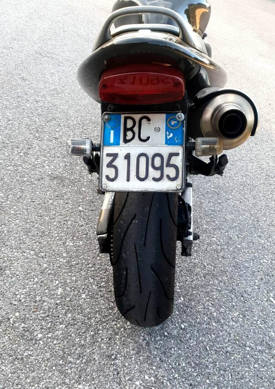 HONDA HORNET 600 CC