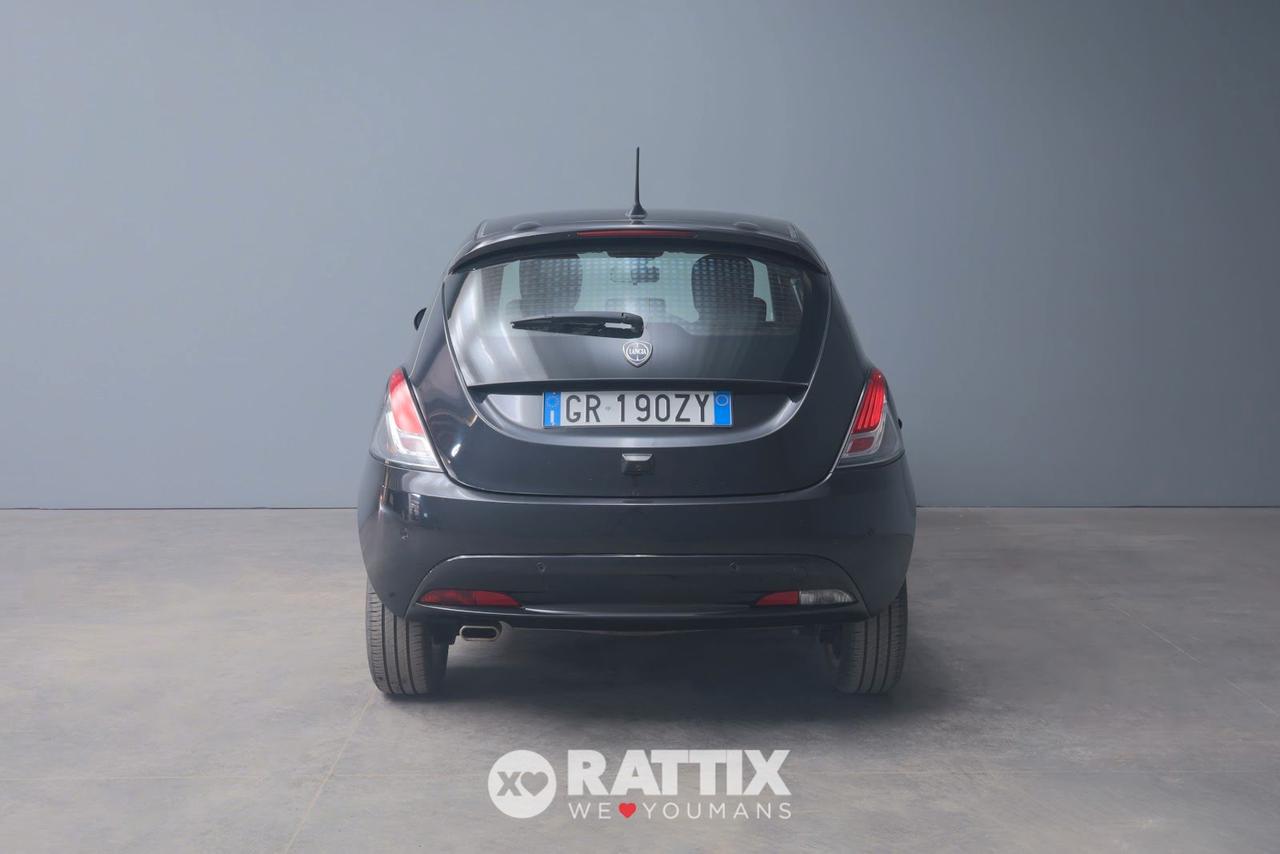 Lancia Ypsilon 1.0 Firefly Hybrid 70CV Platino
