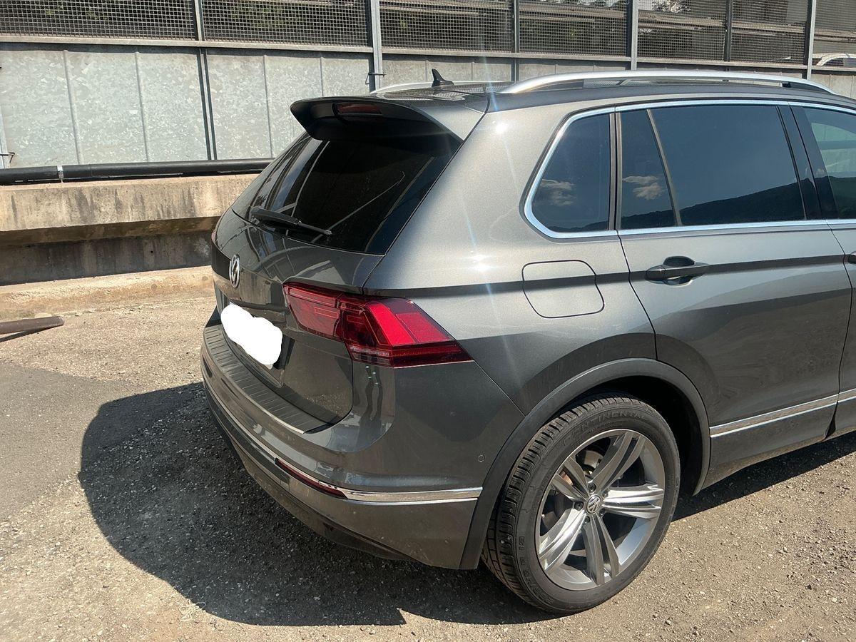 VOLKSWAGEN - Tiguan - 2.0 TDI DSG 4MOTION R-LINE