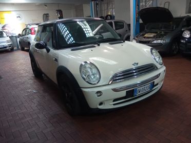 Mini 1.6 16V Cooper 115CV