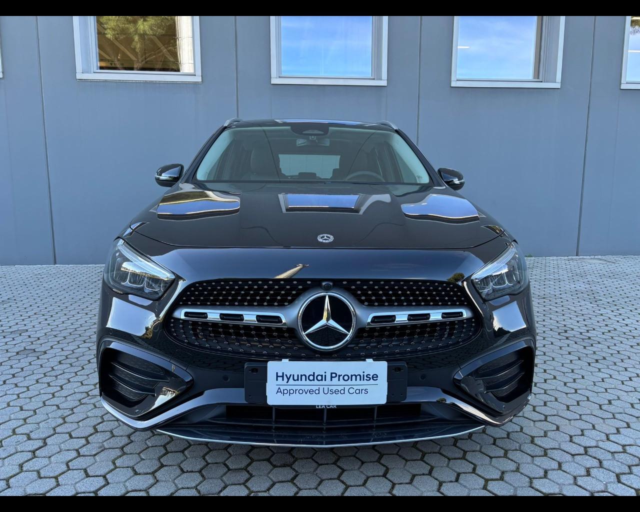 Mercedes-Benz GLA-H247 2023 - GLA 180 AMG Line Premium auto