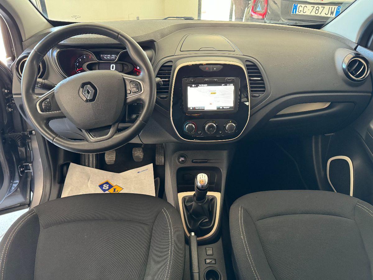 RENAULT - Captur - dCi 8V 90 CV Business UNICO PROP/ IVA DEDUCIBILE/ NAVIGATORE/ XENO/ PDC