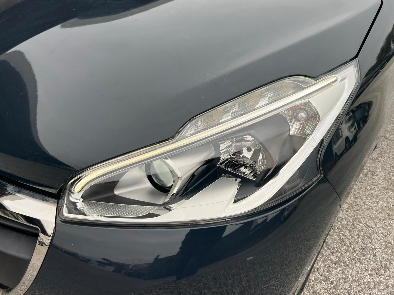 Peugeot 208 1.6 hdi 75cv Allure 5 porte -2016