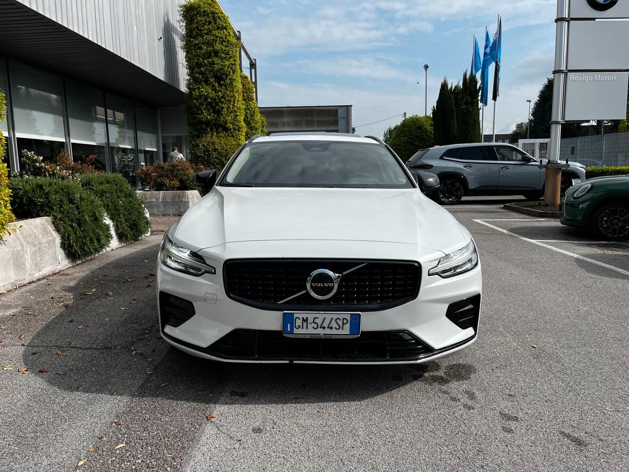 Volvo V60 B4 (d) automatico Plus Dark