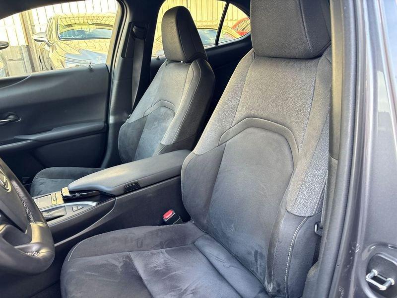 Lexus UX Hybrid Executive 2WD