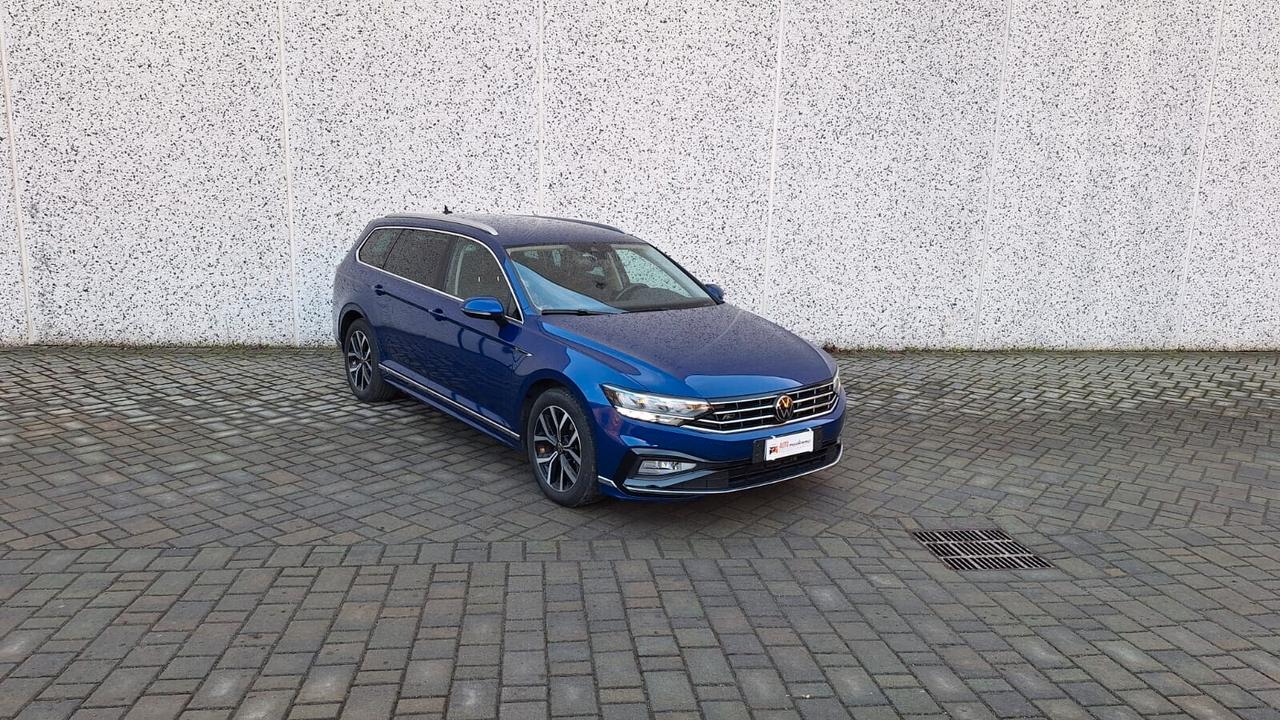 Volkswagen Passat Variant R-LINE 4MOTION