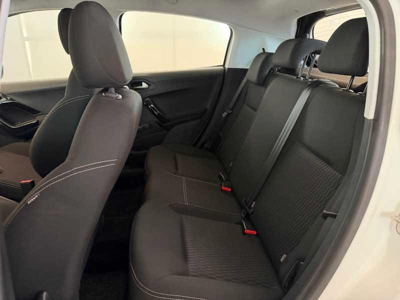 PEUGEOT 208 - 208 1.2 puretech Allure 82cv 5p
