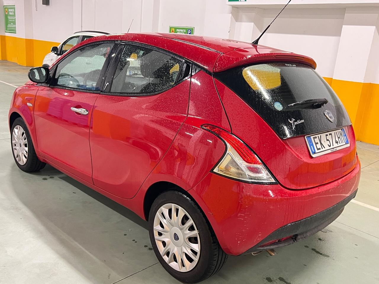 Lancia Ypsilon 1.2 69 CV 5 porte km 130.000 - 2011