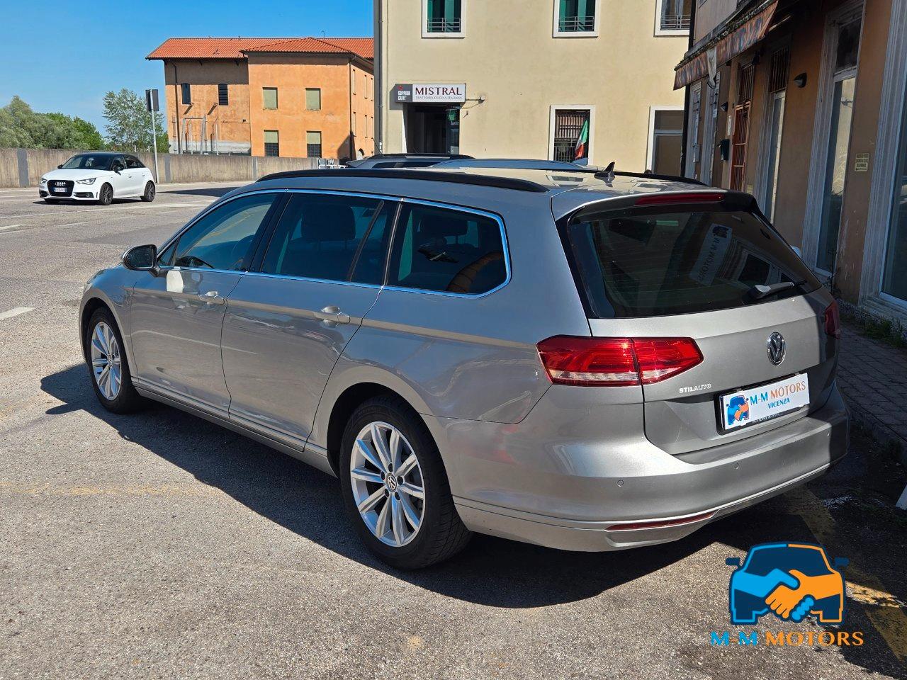 Volkswagen Passat Variant 2.0 tdi Highline 150cv