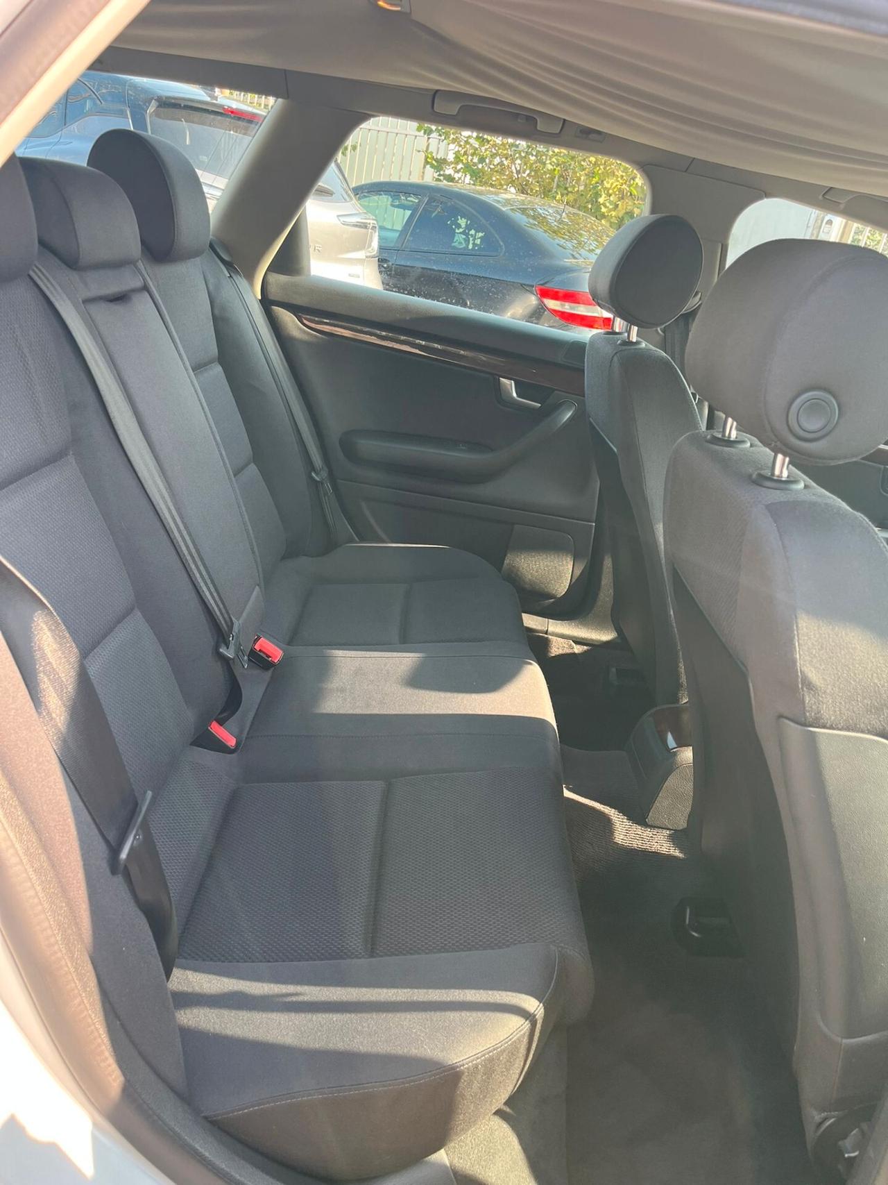 Audi A4 2.0 16V FSI BENZINA 140.000 KM