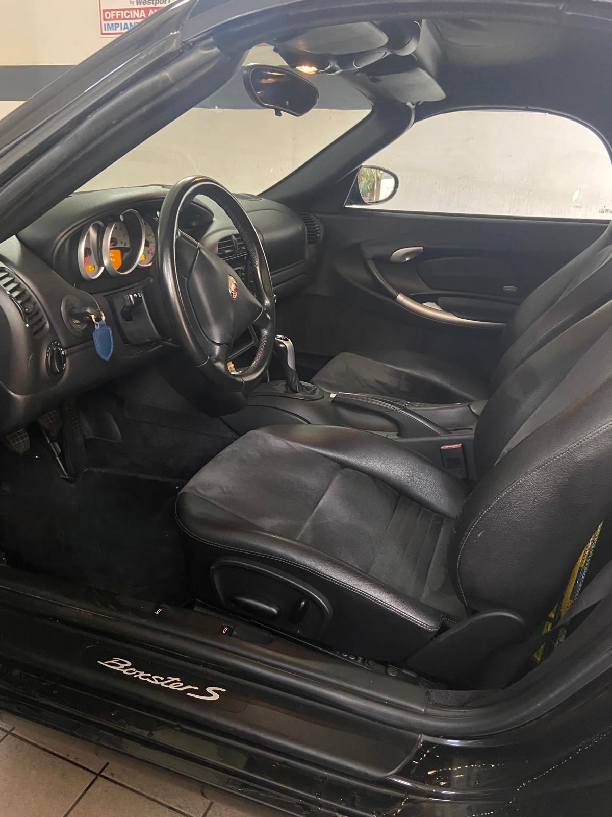 Porsche Boxster 3.2i 24V cat S