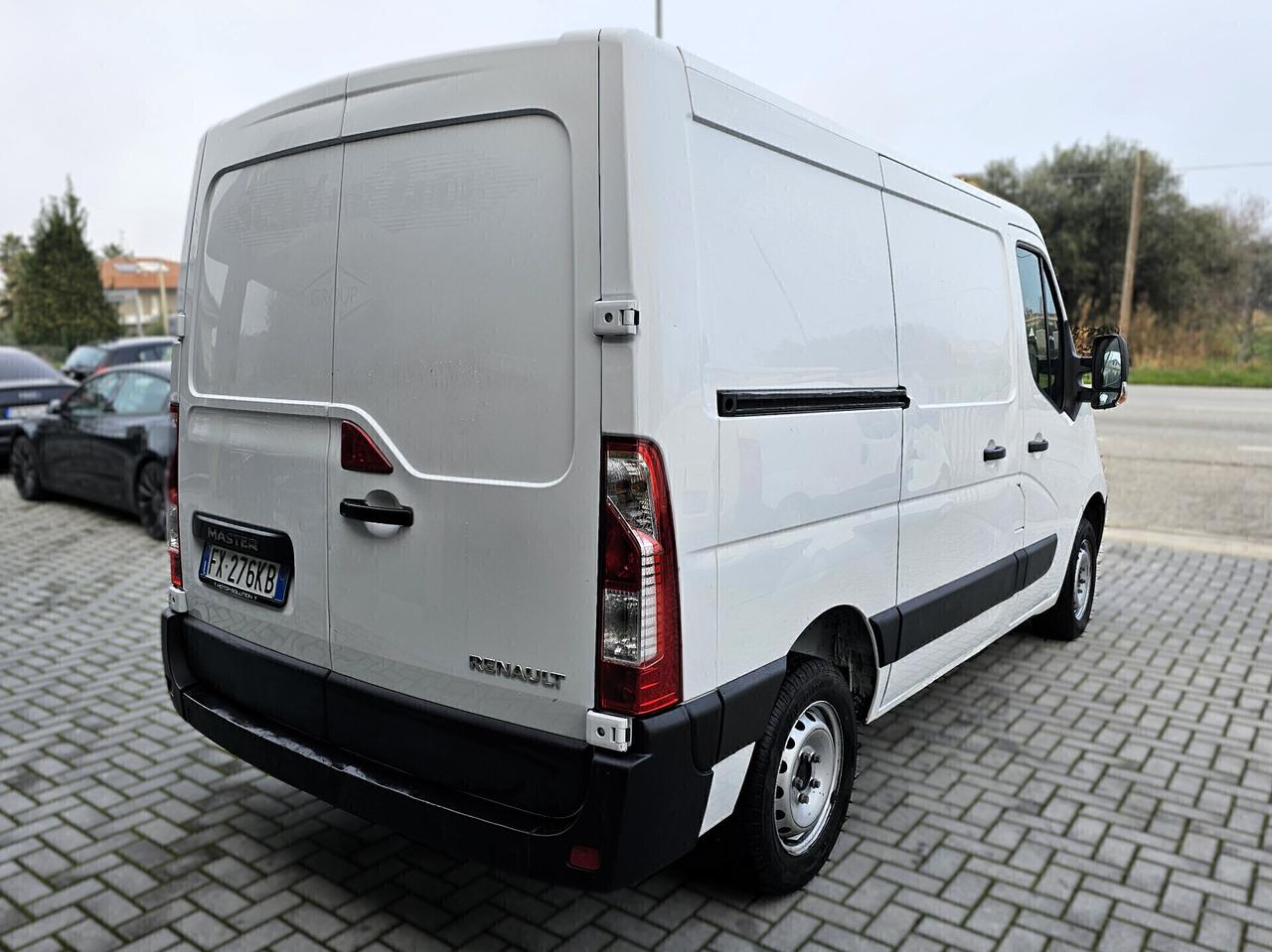 Renault Master 28 2.3 Dci PC TN 3 Posti