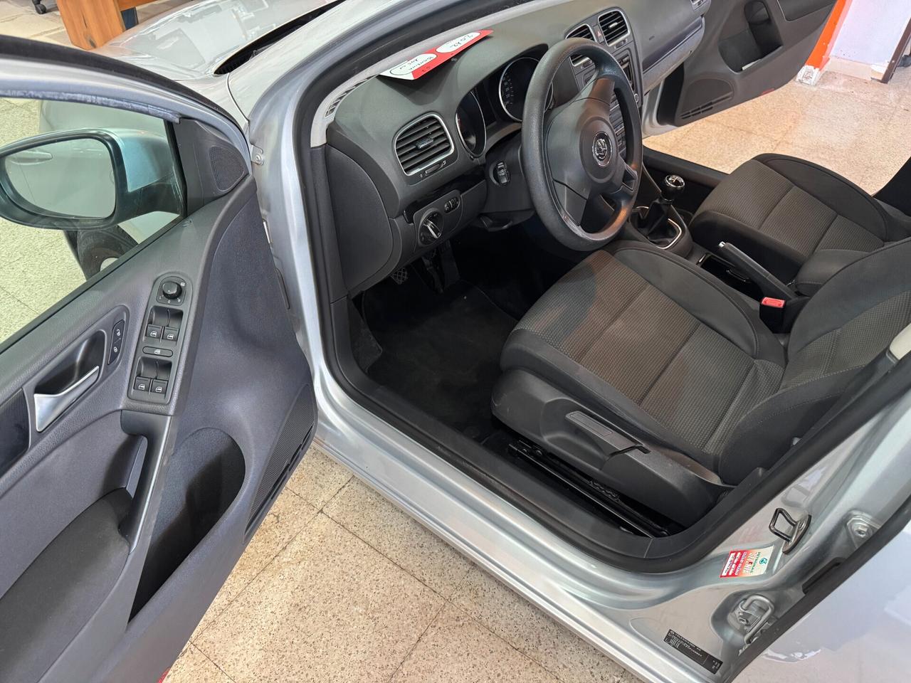 Volkswagen Golf 1.2 TSI 5p. Comfortline 105 cv OK NEOPATENTATI