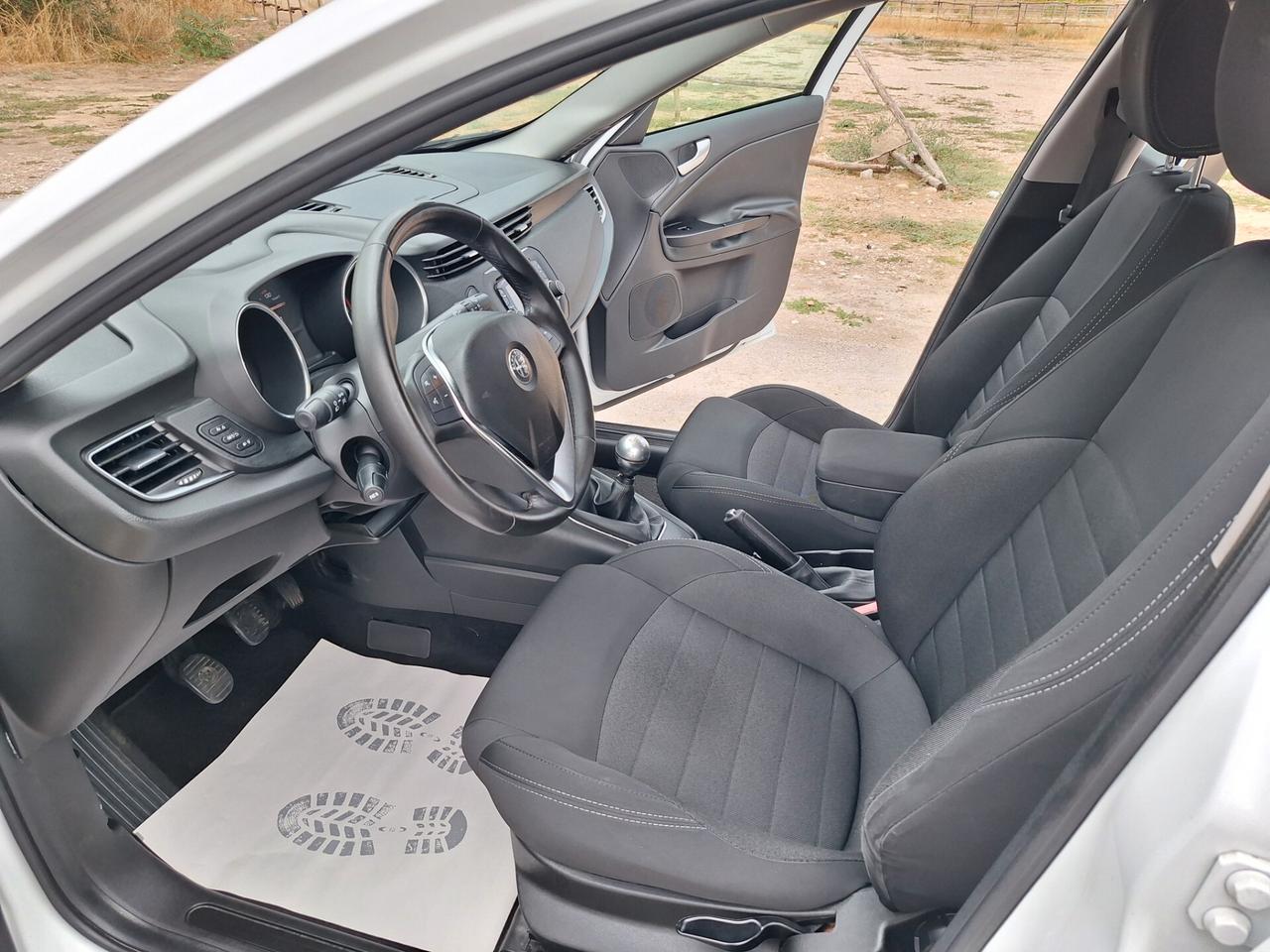 Alfa Romeo Giulietta 1.6 JTDm-2 120 CV Distinctive