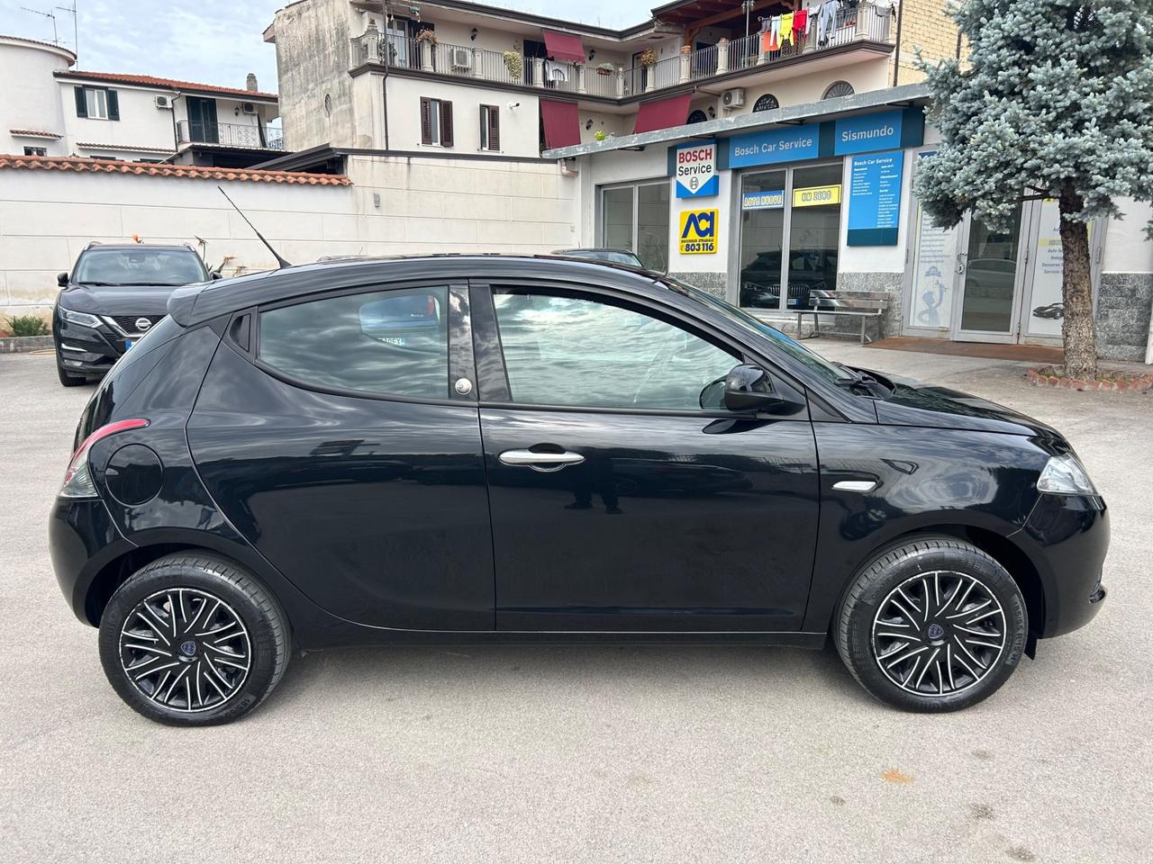 Lancia Ypsilon 1.2 EcoChic 69cv GPL Gold