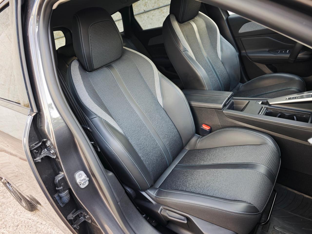 Peugeot 308 BlueHDi 130 EAT8 SW