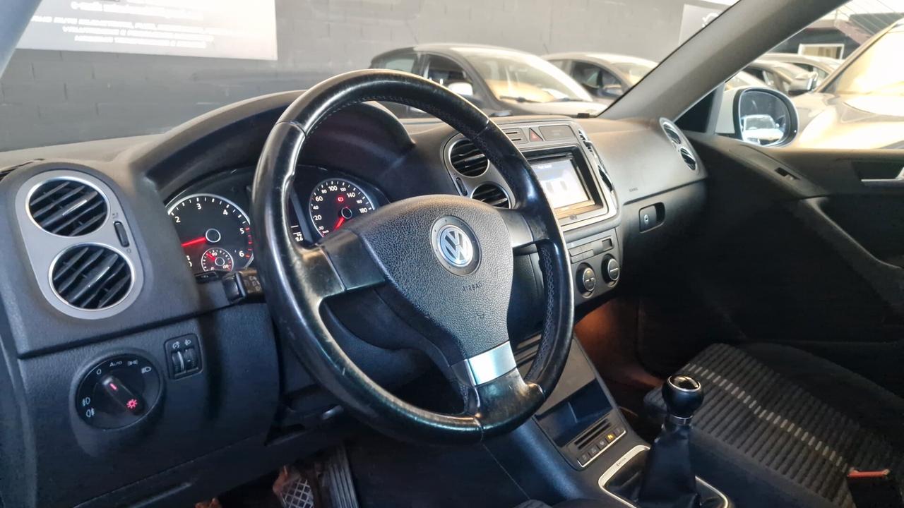 Volkswagen Tiguan 2.0 TDI DPF 4MOTION Sport & Style