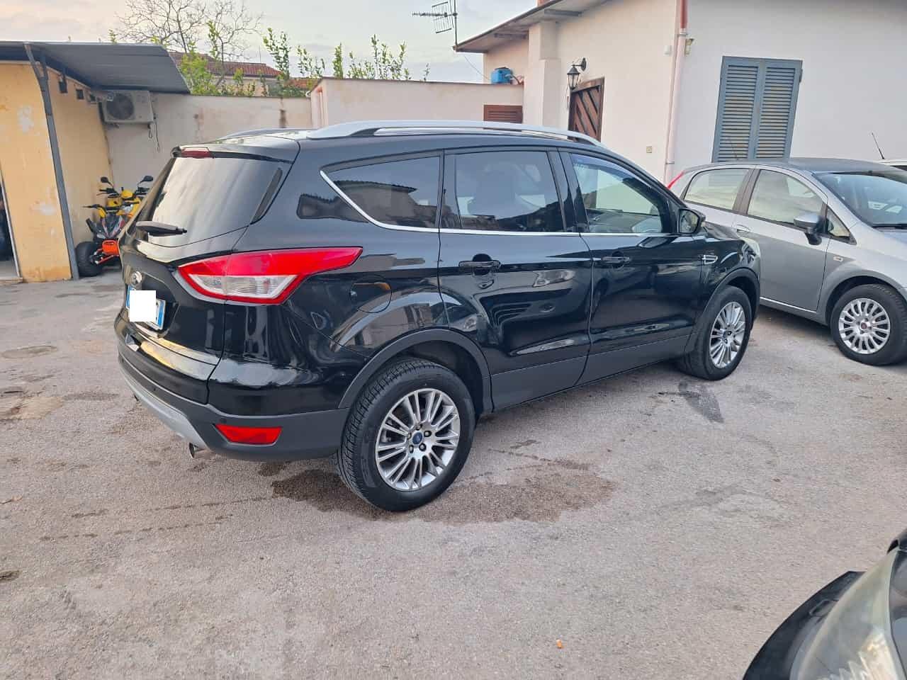 Ford Kuga 2.0 TDCI 140 CV 4WD Titanium