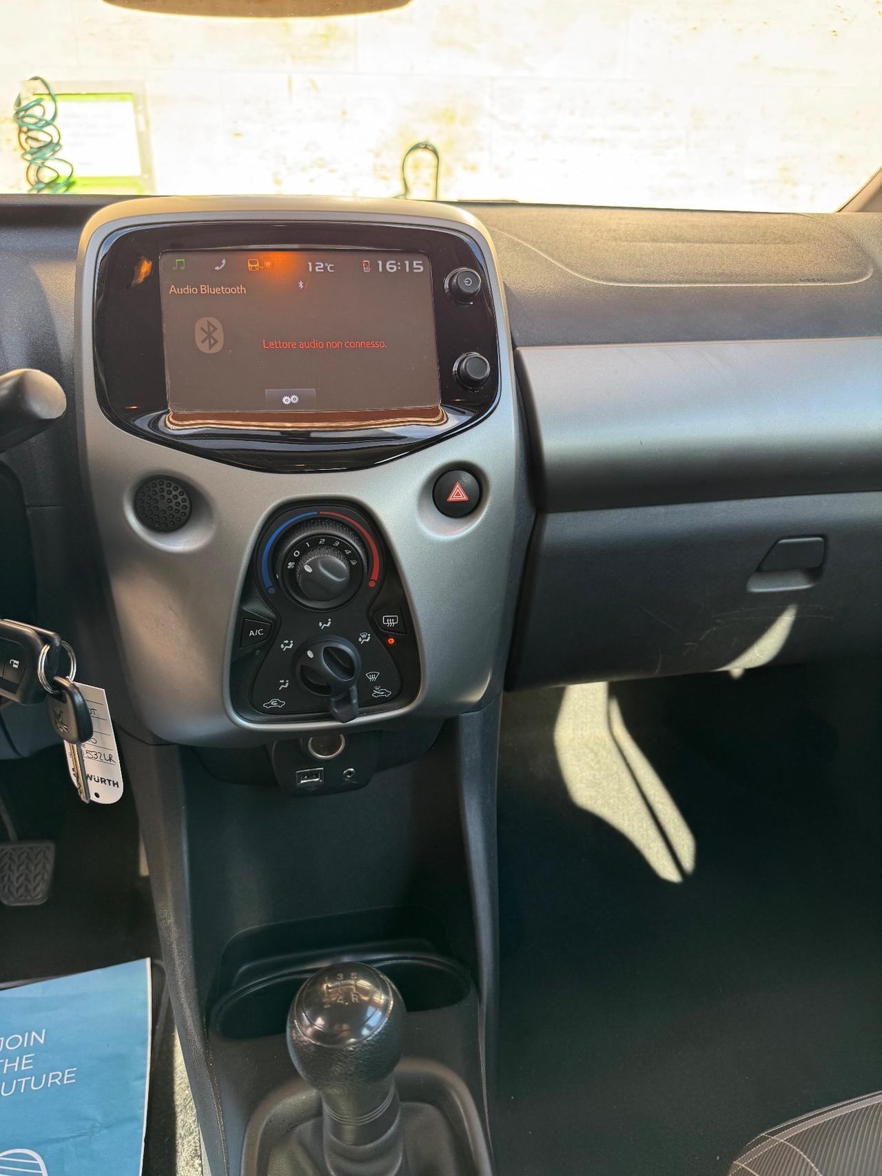 Peugeot 108 VTi 68 5 porte Active TOP!