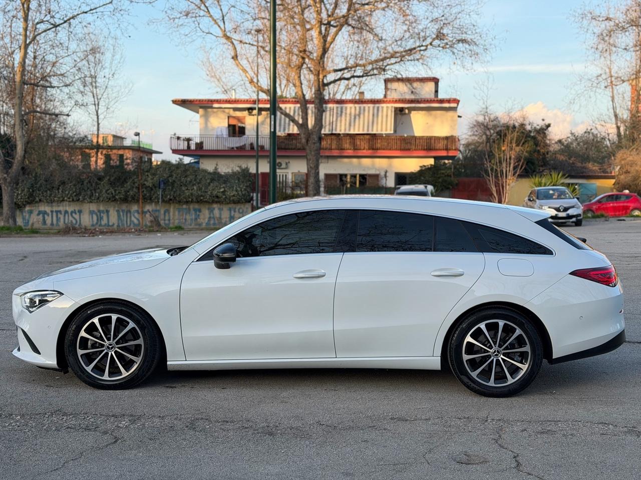 Mercedes-benz CLA 200d 2022 Automatic Shooting Brake