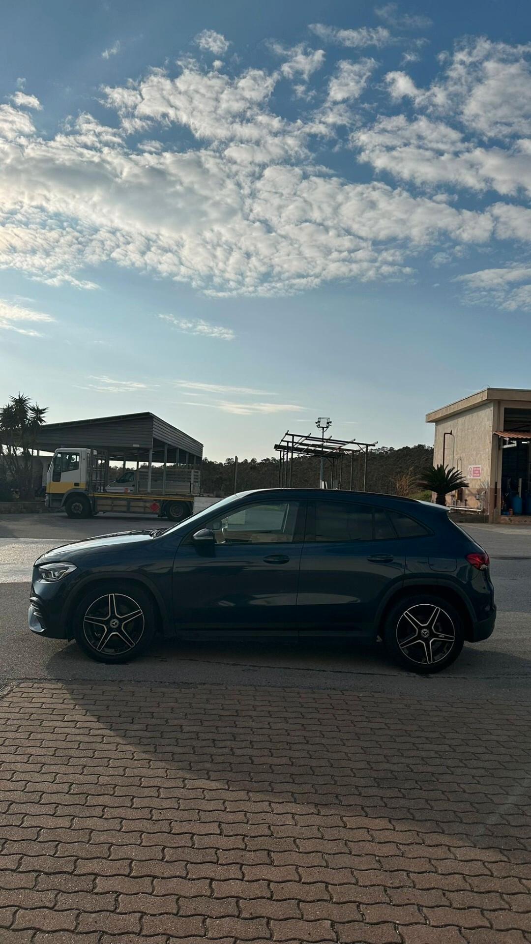 Mercedes Benz GLA 200d 4 Matic – 2021