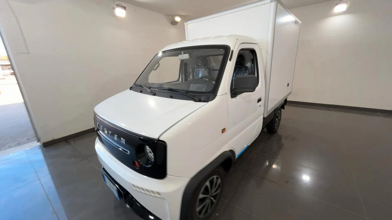 Nextem Orca e-30 30kWh PC Cabinato