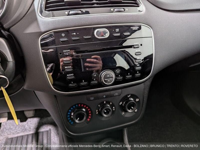 FIAT Punto 1.3 MJT 75 CV 5 PORTE LOUNGE ''NEOPATENTATI'' - DRIVE+ OUTLET