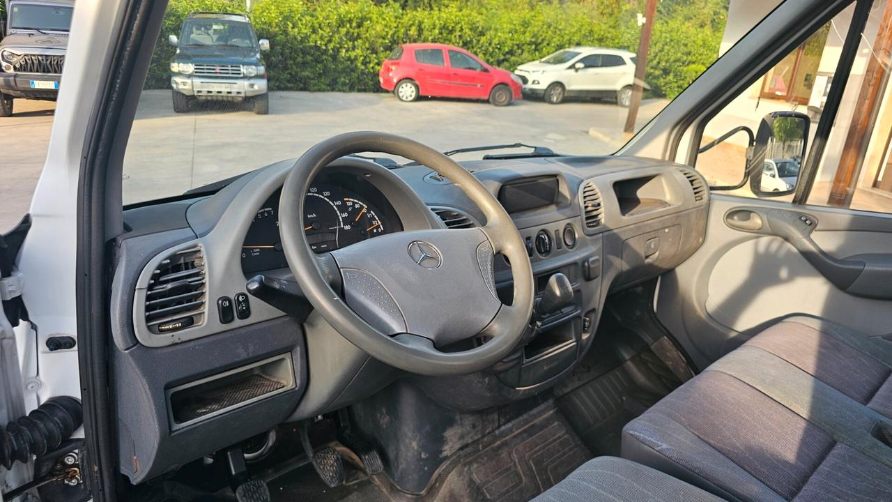 Mercedes Benz sprinter 413 dci con gru gemellato