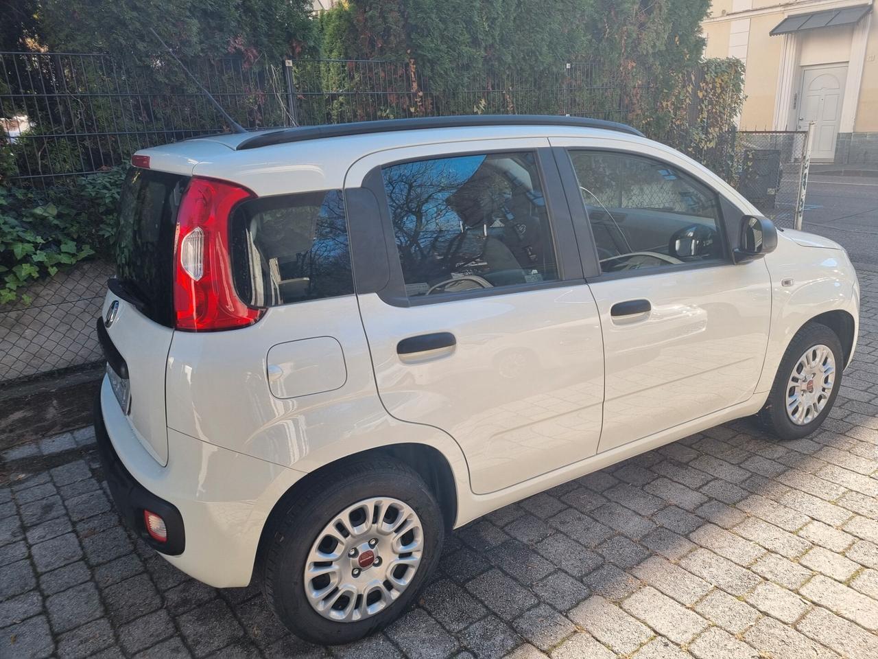 Fiat Panda 1.2 benzina 69cv anno2020 km39000 neopat