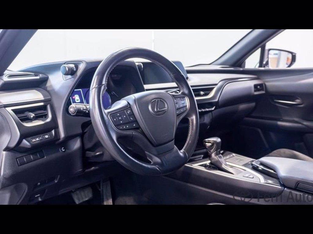 LEXUS Ux 250h 2.0 executive 2wd cvt del 2019