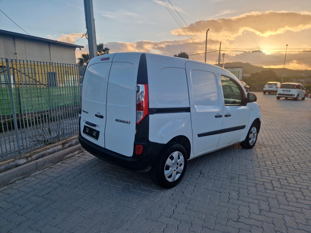 RENAULT KANGOO 2018 1.5DCI 110CV