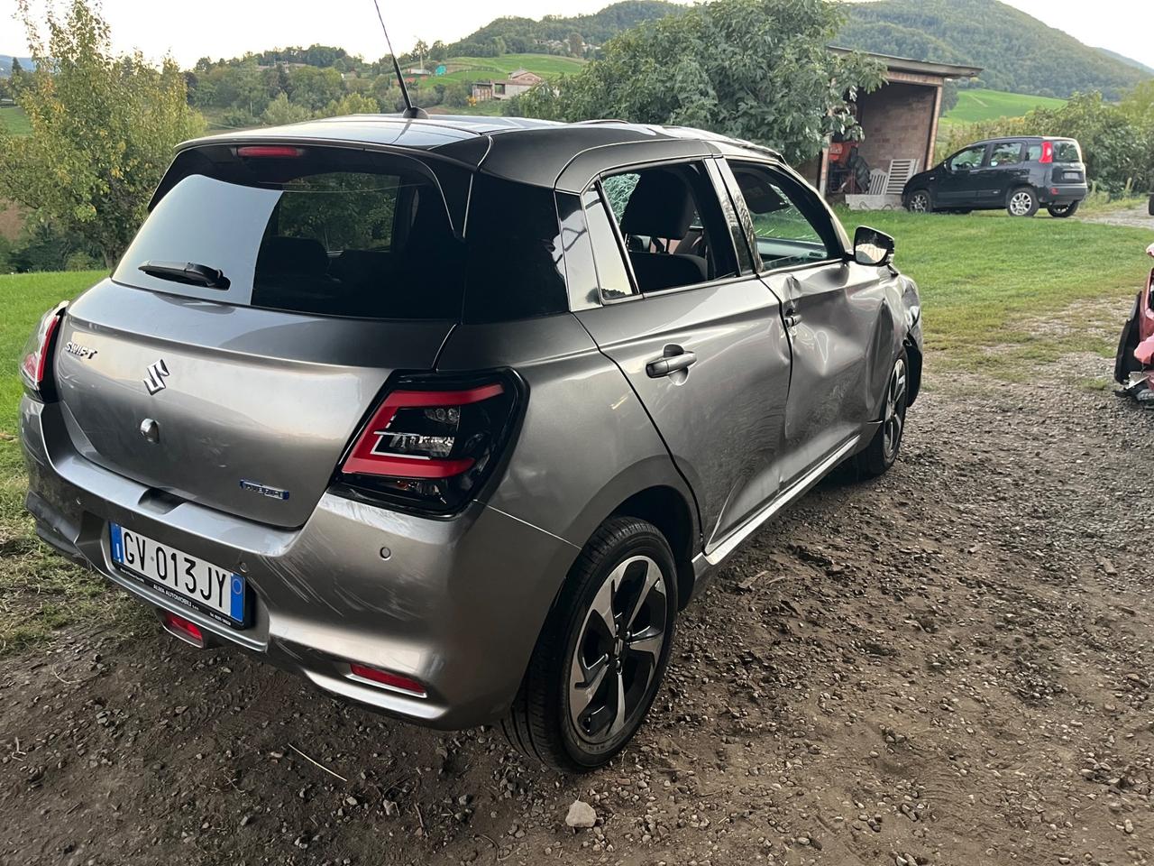 Suzuki Swift 1.2 Hybrid Top 2024 SOLI 1000km INCIDENTATA