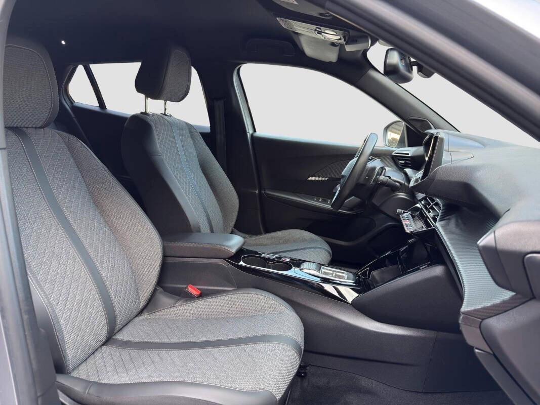 Peugeot 2008 BlueHDi 130 S&S EAT8 Allure 2023