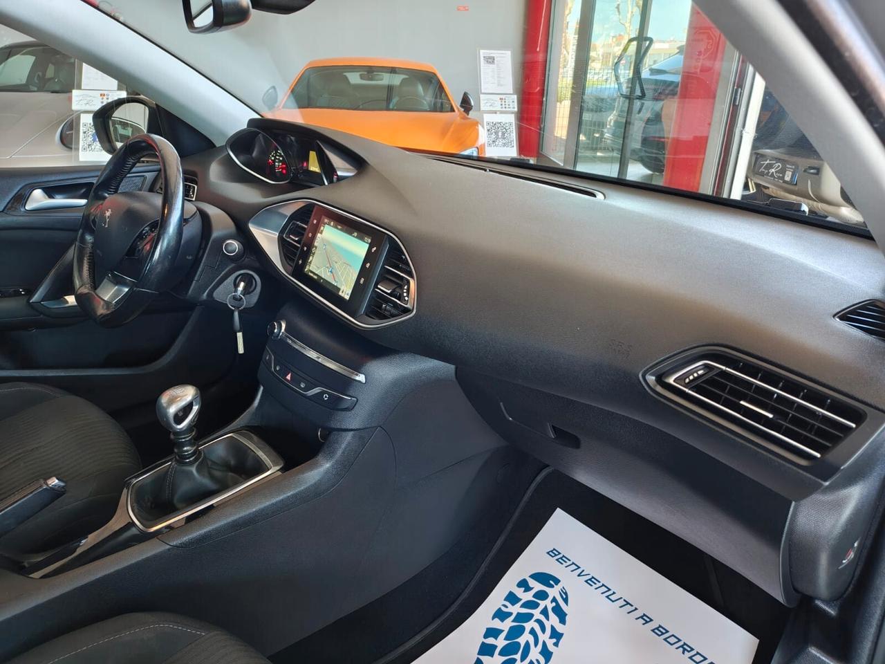 Peugeot 308 BlueHDi 120 S&S Business