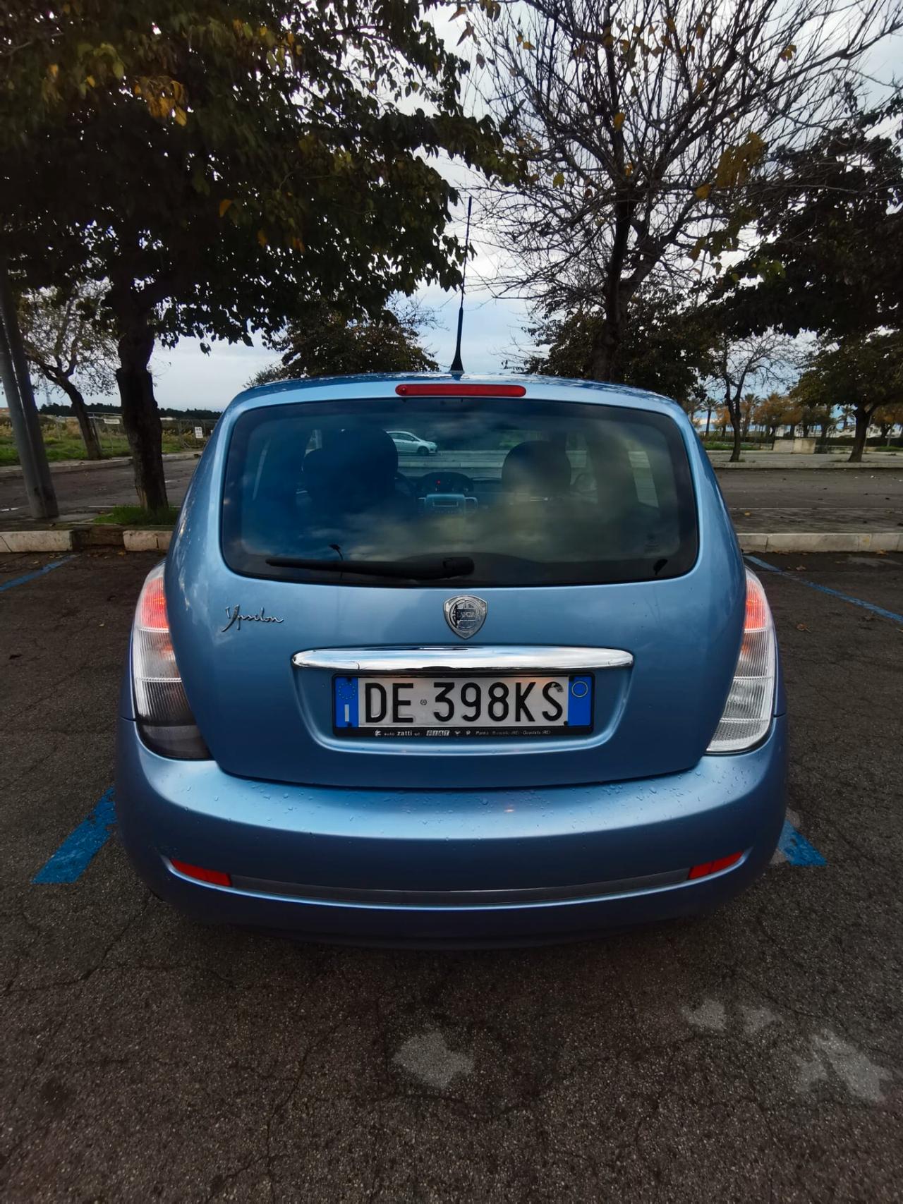 Lancia Ypsilon 1.2 Argento NEOPATENTATI