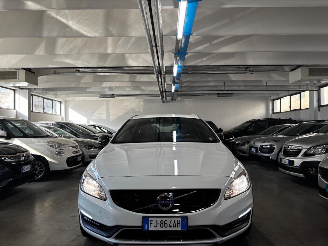 Volvo V60 Cross Country D3 Geartronic Summum