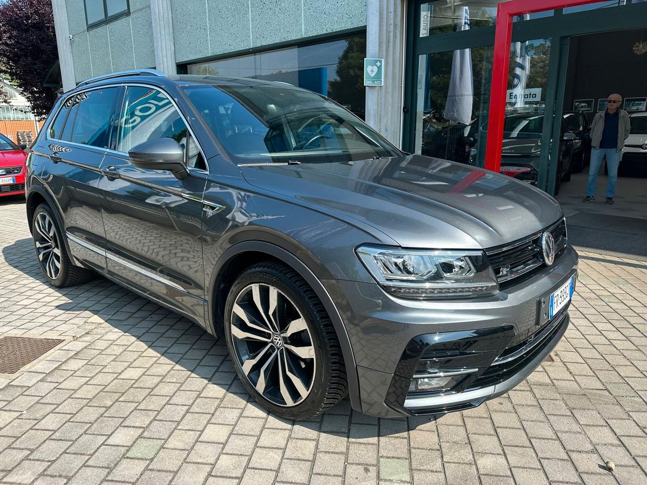 Volkswagen Tiguan 2.0 TDI SCR DSG Sport R-Line