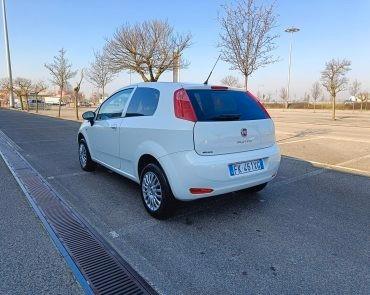 fiat punto 1.4 metano del 2017 van 2 posti