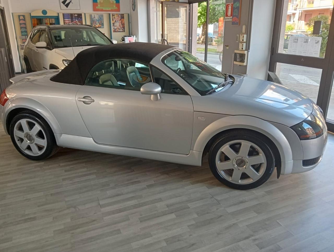 Audi TT Roadster 1.8 T 20V 179 CV