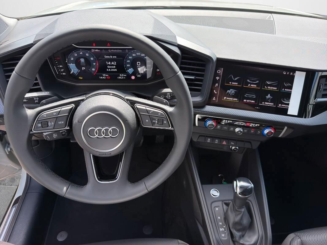 Audi A1 30 1.0 tfsi Identity Contrast 116cv s tronic