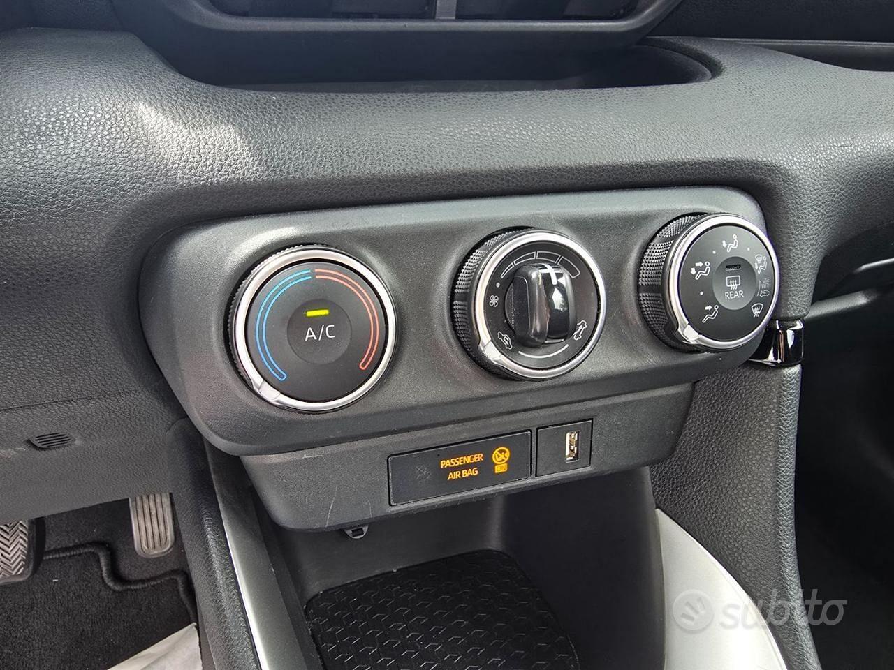 TOYOTA Yaris 1.0 5 porte Active